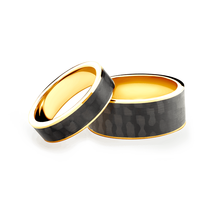 Esküvői karikagyűrűk: karbon és arany, lapos, 4 mm és 8 mm