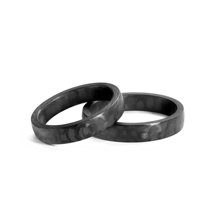 Esküvői karikagyűrűk: karbon, félkör, 4 mm