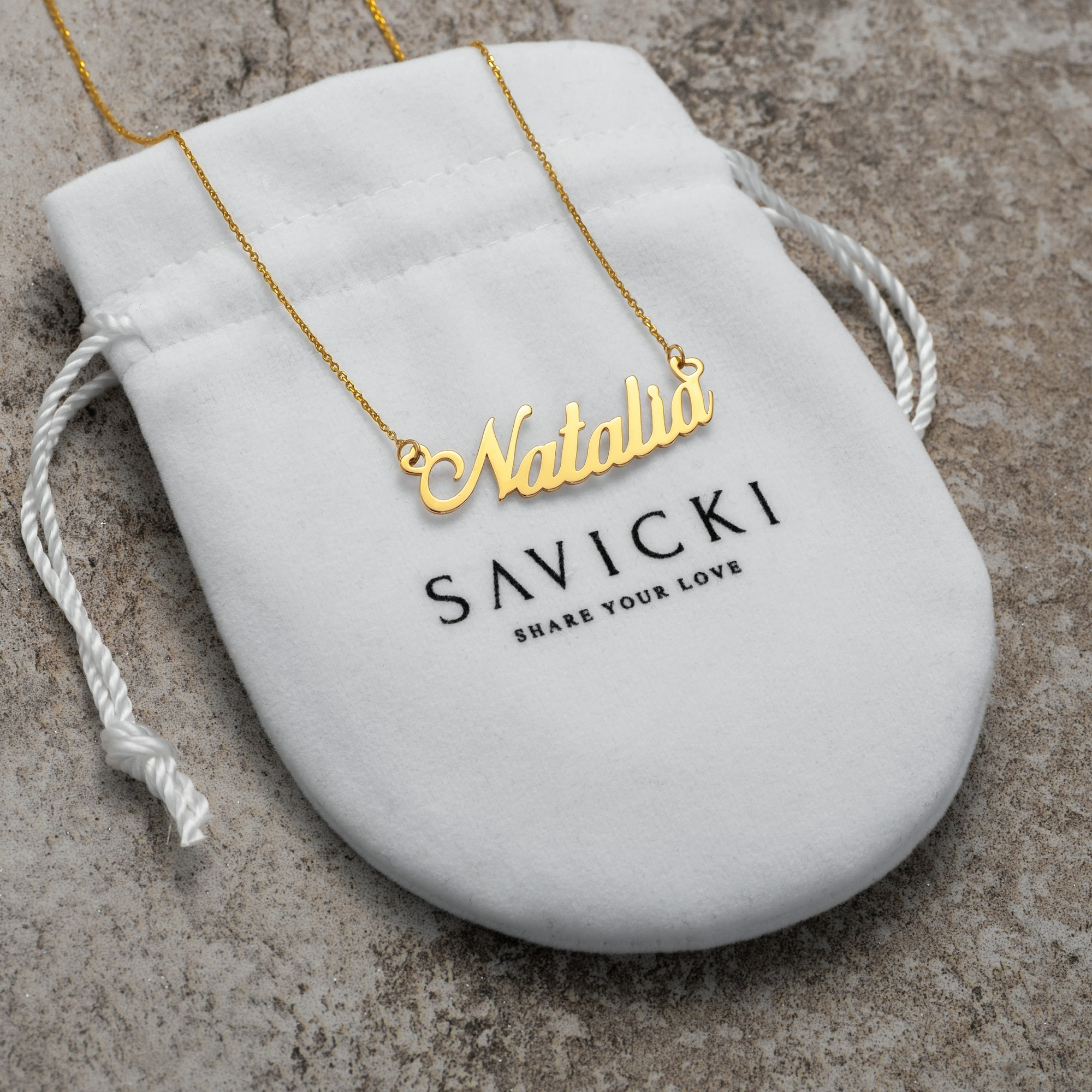 Z Jakiego Kraju Pochodzi Imię Natalia Naszyjnik imię Natalia: żółte złoto (SAVNA 2325 A) | SAVICKI 1976