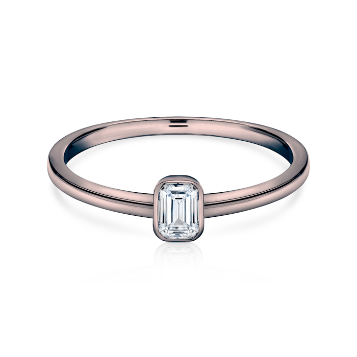 Pure eljegyzési gyűrű: fekete arany, smaragd vágású gyémánt