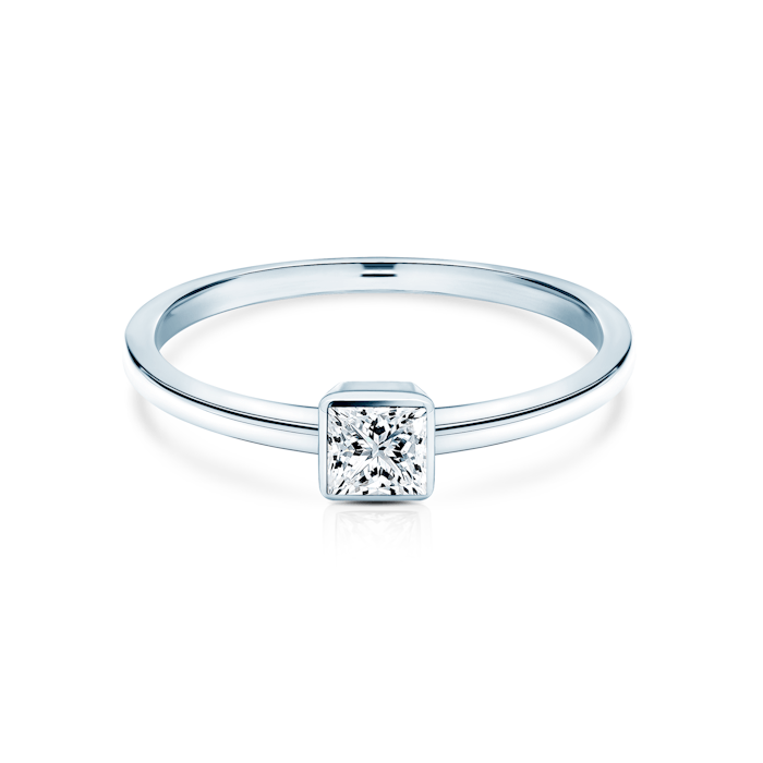 Pure eljegyzési gyűrű: fehér arany, hercegnő csiszolású gyémánt
