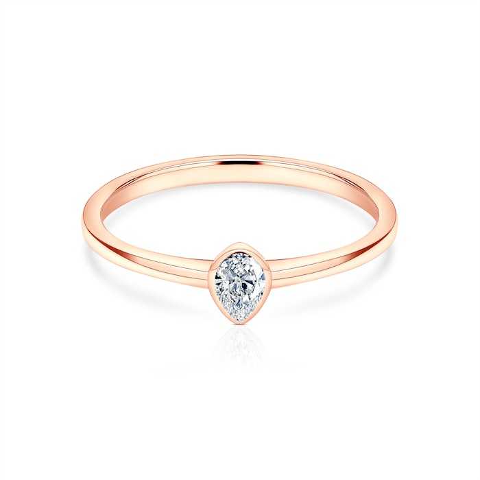 Pure eljegyzési gyűrű: rózsaarany, könnycsepp csiszolású gyémánt