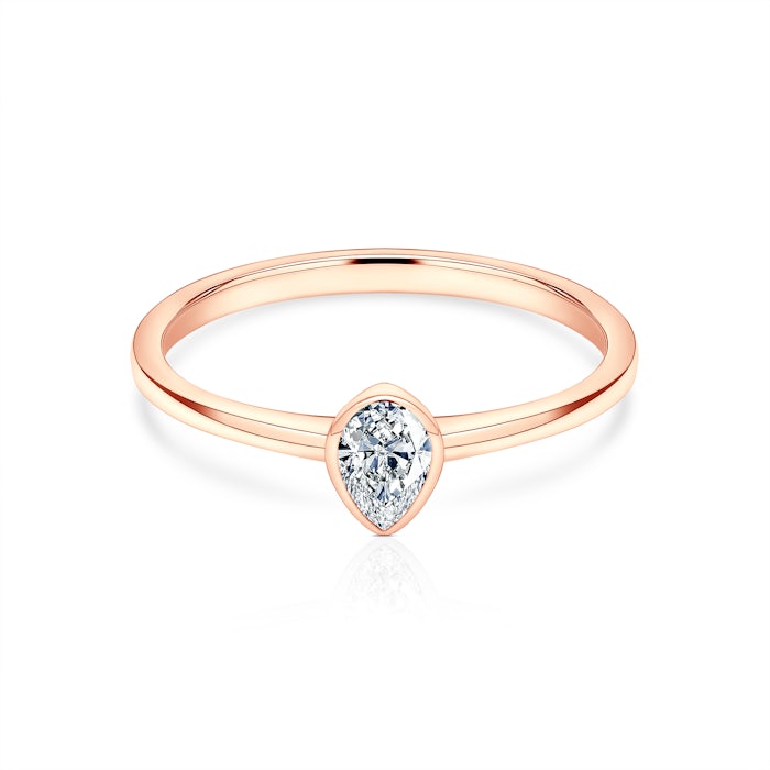 Pure eljegyzési gyűrű: rózsaarany, könnycsepp csiszolású gyémánt