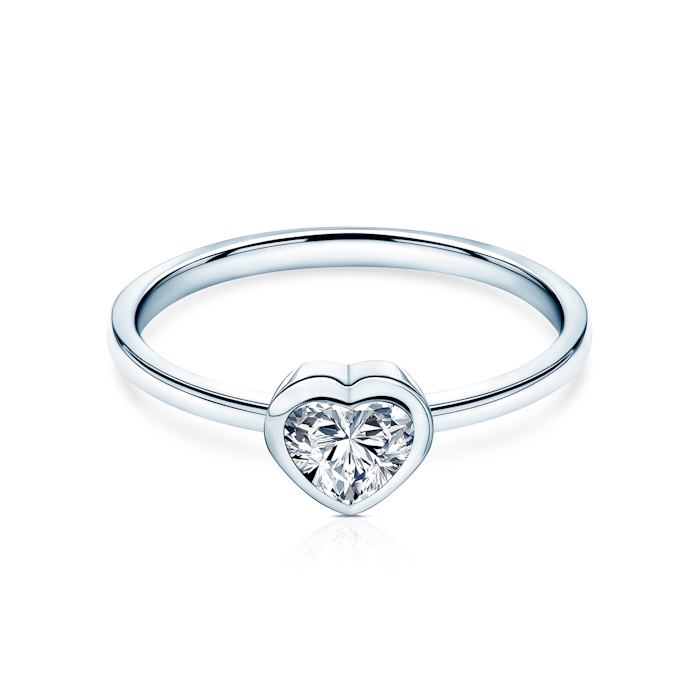 Pure eljegyzési gyűrű: fehér arany, szív alakú gyémánt