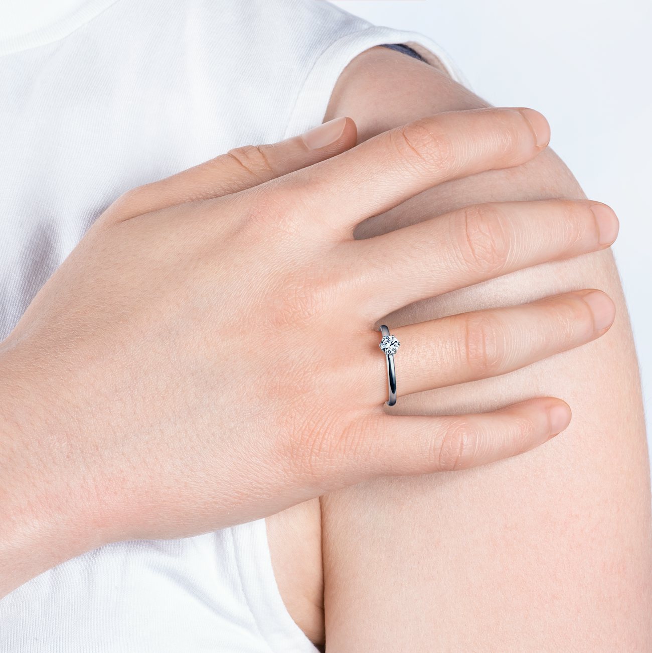 SAVICKI eljegyzési gyűrű: fehér arany, gyémánt