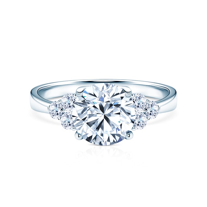 Mesebeli eljegyzési gyűrű: fehér arany, gyémántok