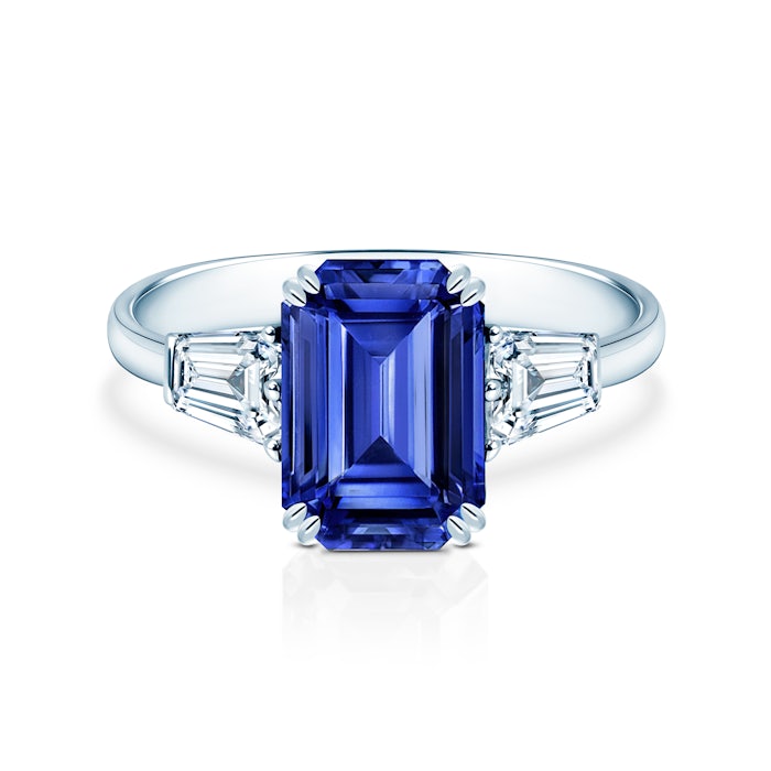 Пръстен Savicki: бяло злато, син сапфир, диаманти