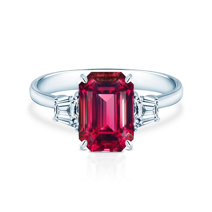 Savicki ring: white gold, ruby, diamonds – awaiting quotation