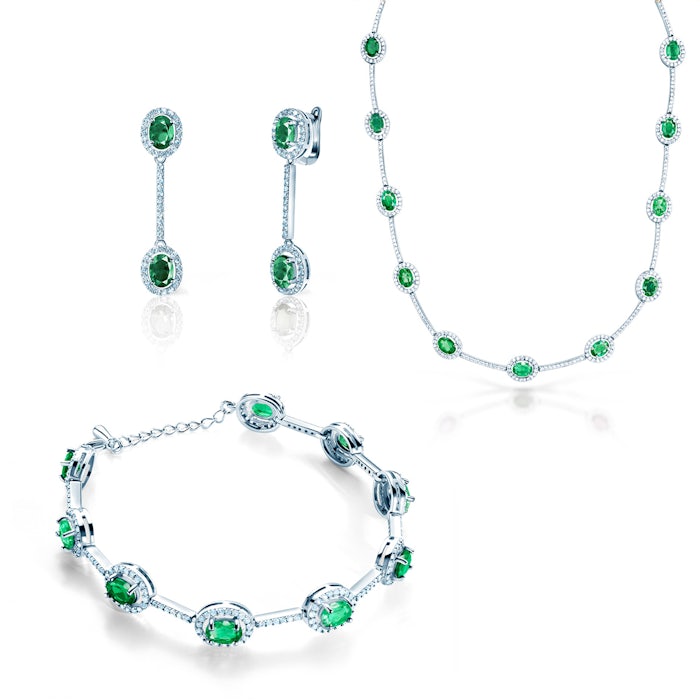 Swan Lake ékszerkészlet: fehérarany és smaragdok