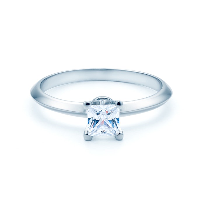 Eljegyzési gyűrű: fehérarany és gyémánt