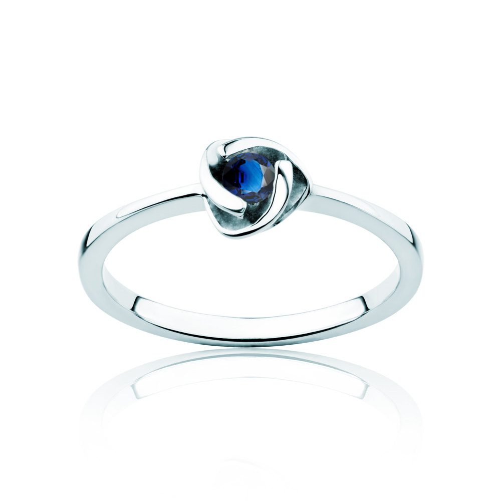 Heart of The Ocean Collection | Ring: white gold, sapphire