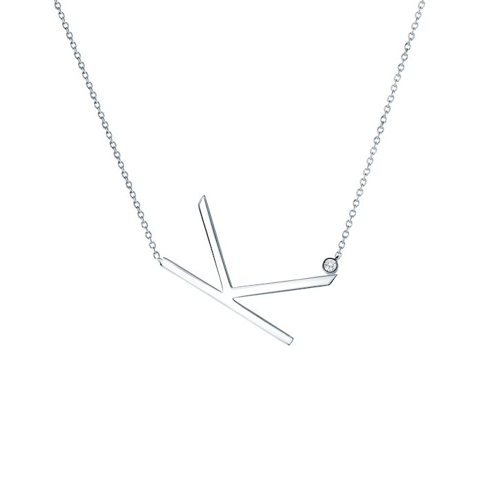 SAVICKI nyaklánc medállal - K betű: ezüst fehér zafírral