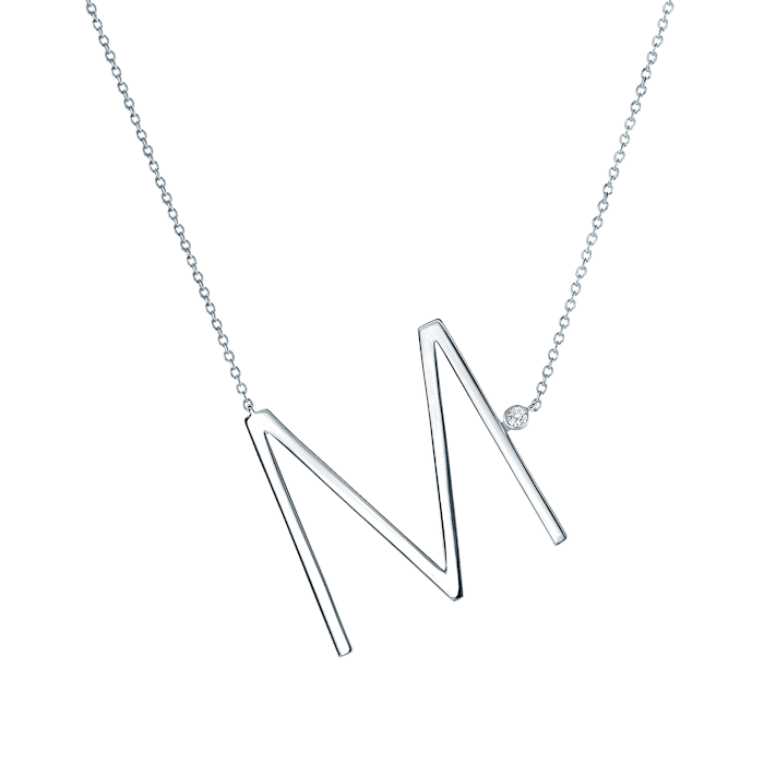 Ogrlica sa slovom M Savicki: srebro, bijeli safir