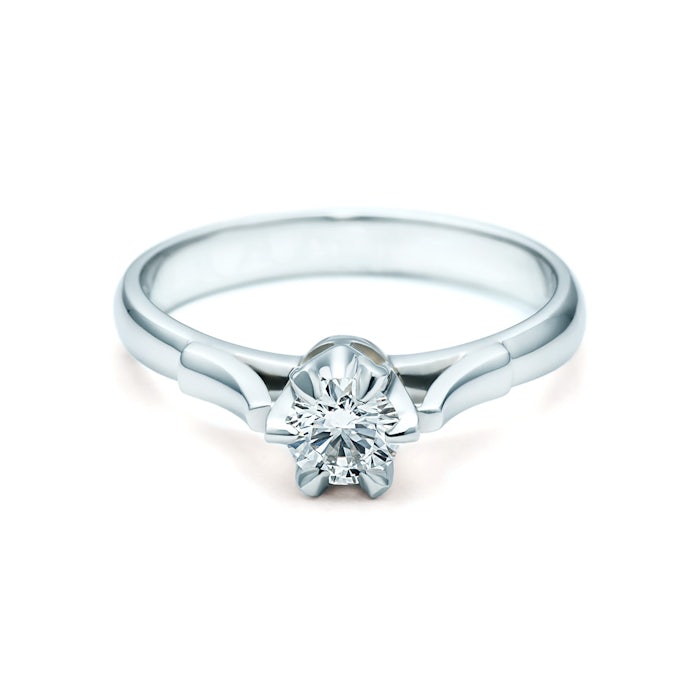 Platinium gyűrű: platina és gyémánt