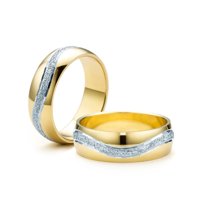 Esküvői karikagyűrűk: kétszínű arany, félkarika, 6 mm