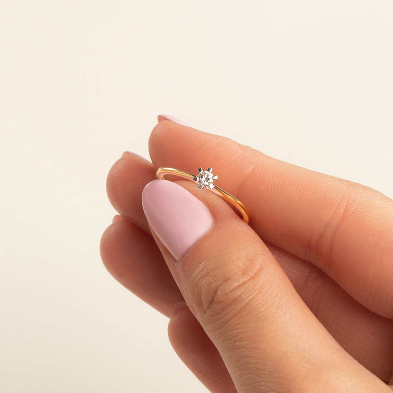 SAVICKI eljegyzési gyűrű: arany és gyémánt